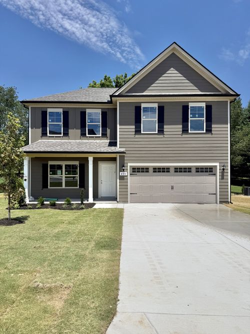 76 Country Cir, Manchester, TN, 37355-4419 | Card Image