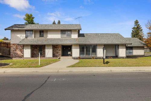 2307 Candlewood Place, Riverbank, CA, 95367 | Card Image