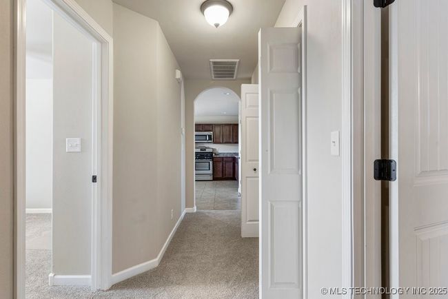 20804 E 32 Nd Pl S, House other with 3 bedrooms, 2 bathrooms and null parking in Broken Arrow OK | Image 25