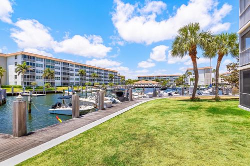 154-911 Gardenia Dr, Delray Beach, FL, 33483-4843 | Card Image