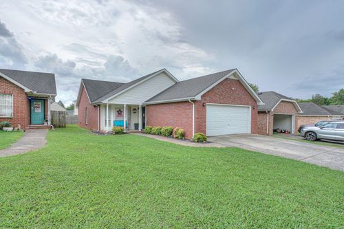 615 Freedom Ct, Murfreesboro, TN, 37129-6692 | Card Image