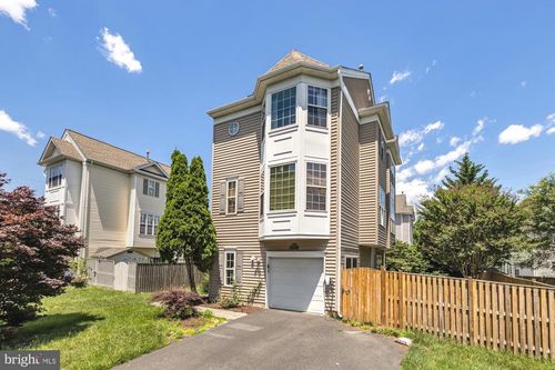 8250 2nd Ave, VIENNA, VA, 22182-5160 | Card Image