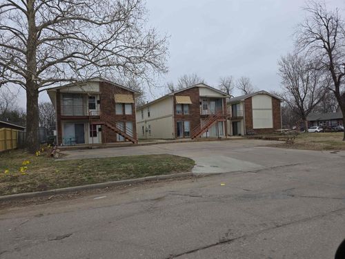 1646 S Fern St, Wichita, KS, 67213-3888 | Card Image