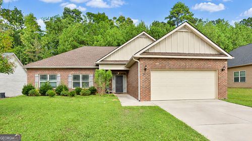 862 Crescent Ln, Griffin, GA, 30224-9028 | Card Image