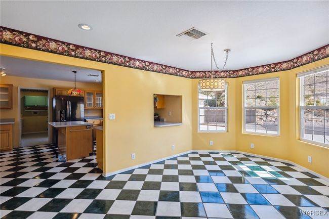 Dining Area | Image 18