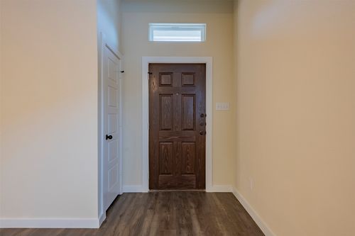 604 Wheatfield Dr, Venus, TX, 76084-2173 | Card Image