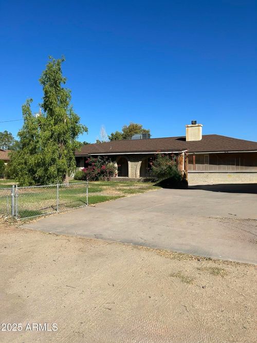4038 W Morrow Dr, Glendale, AZ, 85308-7533 | Card Image
