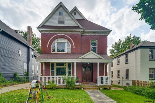 1106 S 32nd St, Omaha, NE, 68105-2042 | Card Image