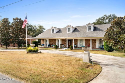 5381 College Dr, Graceville, FL, 32440-1974 | Card Image