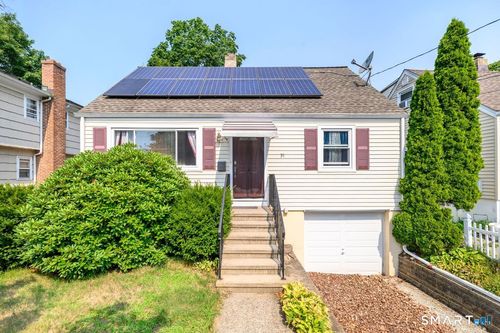 37 Center Avenue, Norwalk, CT, 06851 | Card Image