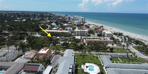 705b-705 W Venice Ave, VENICE, FL, 34285-2073 | Card Image