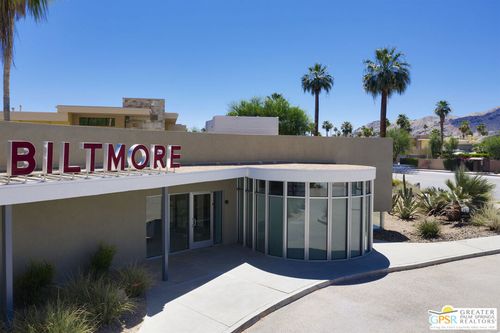 205-870 E Palm Canyon Dr, Palm Springs, CA, 92264-8823 | Card Image