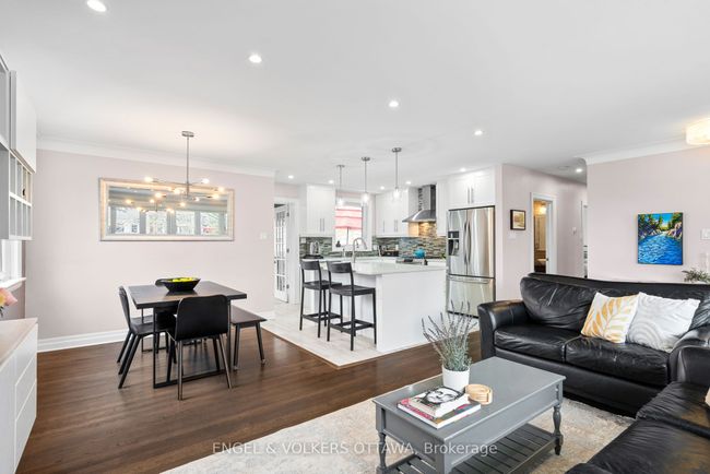 1297 Snowdon St, House other with 4 bedrooms, 2 bathrooms and 3 parking in Ottawa ON | Image 5