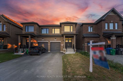 34 Lipscott Dr, Caledon, ON, L7C4J7 | Card Image