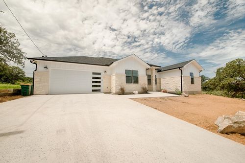 115 W Newcastle Dr, Granite Shoals, TX, 78654-1968 | Card Image