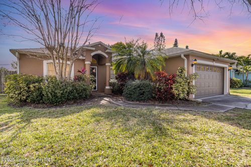 829 Honeysuckle Dr, ROCKLEDGE, FL, 32955-4129 | Card Image