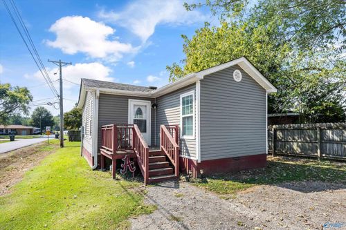 1201 W Washington St, Athens, AL, 35611-2360 | Card Image