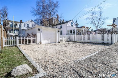 7 Rowland Pl, Westport, CT, 06880-6727 | Card Image