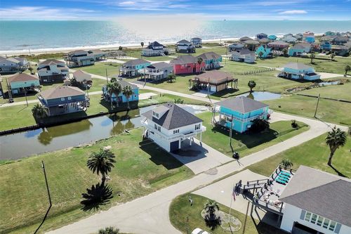 2570 Tide Dr, Port Bolivar, TX, 77650 | Card Image