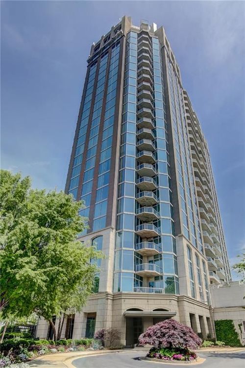 307-2795 Peachtree Rd Ne, Atlanta, GA, 30305-3672 | Card Image