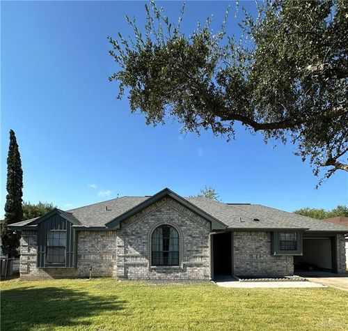 1122 E Eller Ave, Pharr, TX, 78577-3310 | Card Image