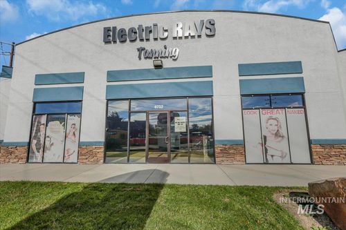 6732 W State St, Boise, ID, 83714-7413 | Card Image