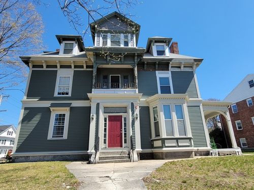 apt-1-172 Nesmith St, Lowell, MA, 01852-2835 | Card Image