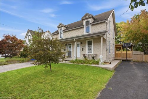 1108 Queenston Rd, Cambridge, ON, N3H3K9 | Card Image