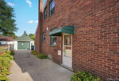 920 N Denwood St, Dearborn, MI, 48128-1568 | Card Image