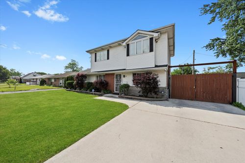 6315 W 83rd Pl, Burbank, IL, 60459-2403 | Card Image