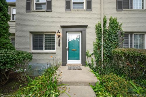 75-1642 Graefield Rd, Birmingham, MI, 48009-7541 | Card Image