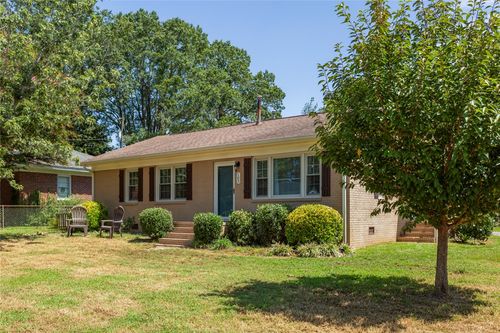 103 Gault St, Fountain Inn, SC, 29644-1512 | Card Image