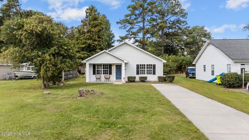 1808 Park Ave, New Bern, NC, 28560-5434 | Card Image