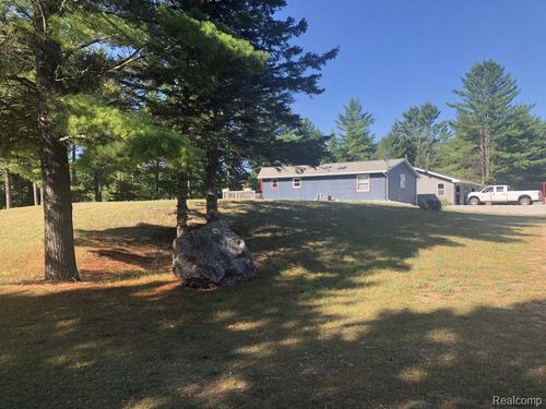 N5349 Foster City Rd, Vulcan, MI, 49892-8273 | Card Image