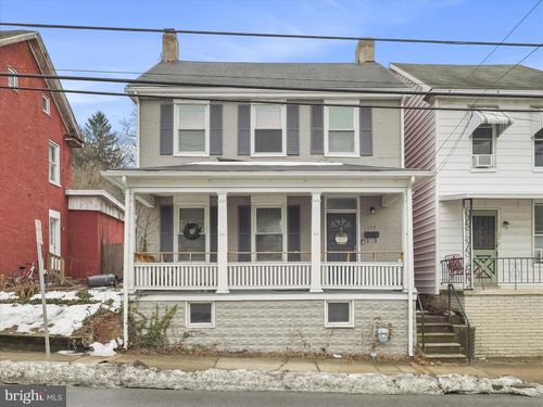 133 N Church St, WAYNESBORO, PA, 17268-1247 | Card Image