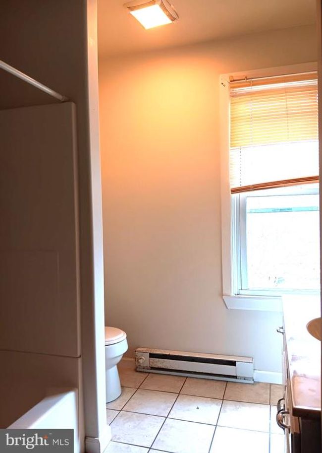 333 W Abbott St, Home with 3 bedrooms, 2 bathrooms and null parking in Lansford PA | Image 18