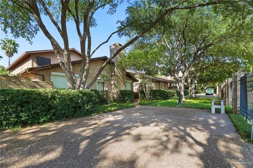 105 E Austin Avenue, Harlingen, TX, 78550 | Card Image