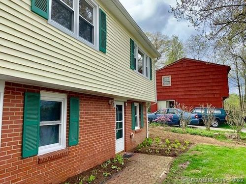 9 Mirijo Rd, Danbury, CT, 06811-3825 | Card Image