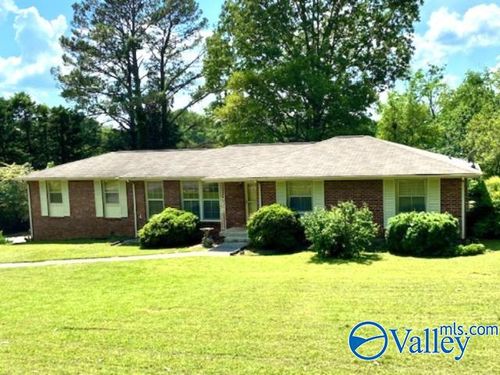 8104 Camille Dr Se, Huntsville, AL, 35802-3116 | Card Image