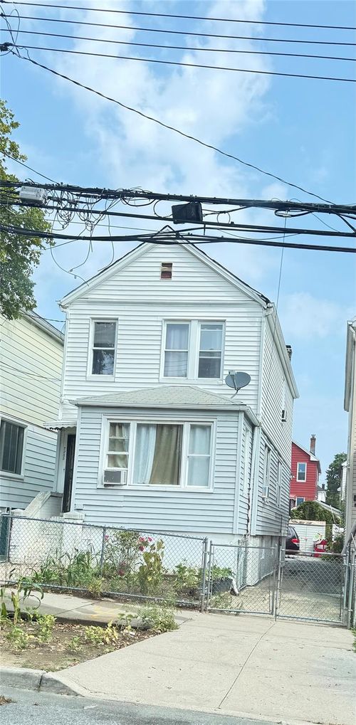 2235 Seward Ave, Bronx, NY, 10473-1407 | Card Image