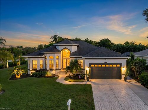 8761 Timber Run Ct, FORT MYERS, FL, 33908-7611 | Card Image