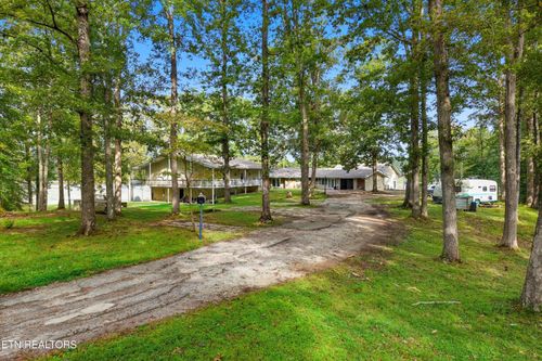 a-605 S Lake Dr, Oneida, TN, 37841-5813 | Card Image