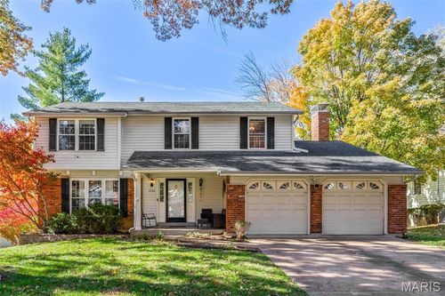 1730 Woodmore Oaks Dr, Manchester, MO, 63021-7134 | Card Image