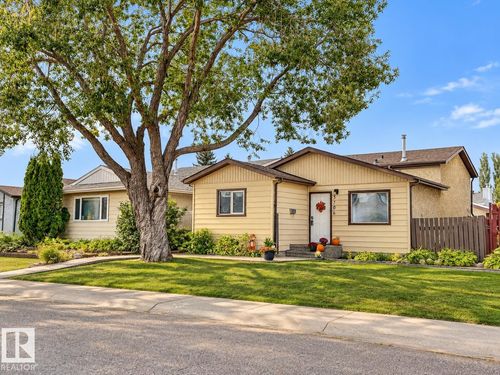 3706 41 Ave Nw, Edmonton, AB, T6L5M2 | Card Image