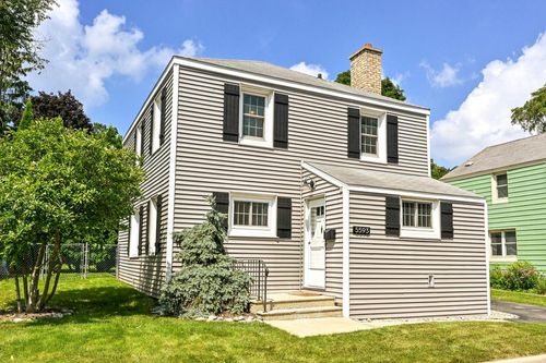 5593 Angle Lane, Greendale, WI, 53129 | Card Image