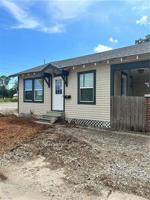 234 Apple St, Norco, LA, 70079-2218 | Card Image