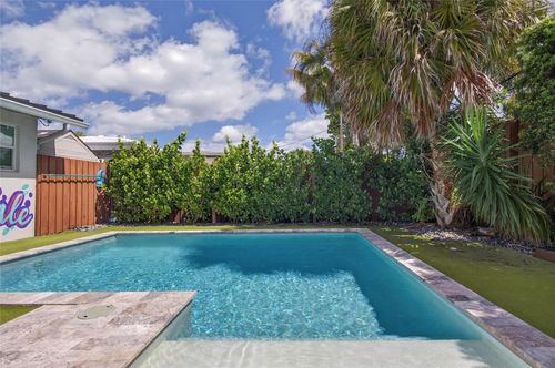 1920 Ne 26th Dr, Wilton Manors, FL, 33306-1310 | Card Image