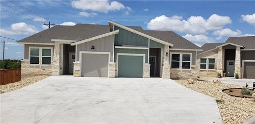 apt-a-100 Everett Ct, Jarrell, TX, 76537-0519 | Card Image