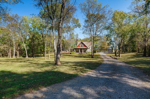 938 Elmore Rd, Eagleville, TN, 37060-4221 | Card Image