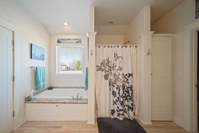 Primary Bath/Shower | Image 24